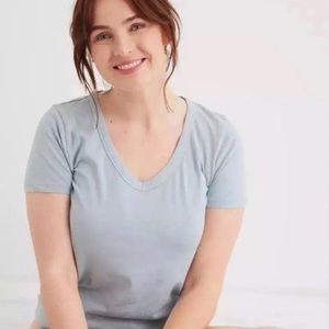 AERIE v-neck tshirt mint blue basic tee xxs